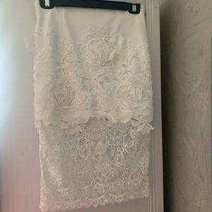 AVA white pencil skirt size small